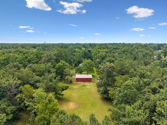 718 Kimmins St, Hohenwald, TN 38462