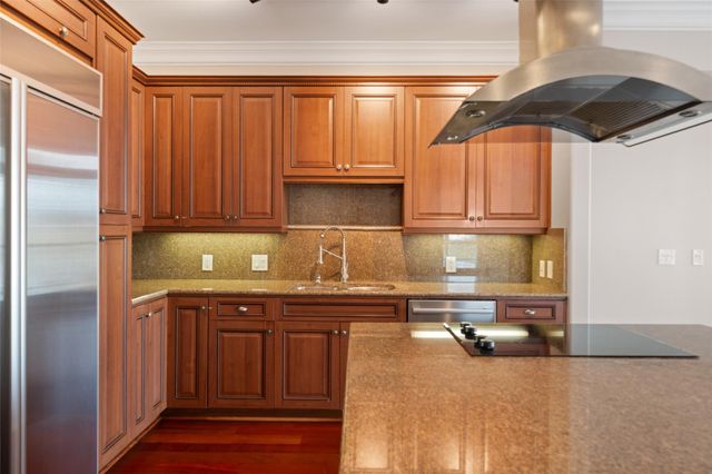 1419 Montrose Boulevard 301, Houston, TX 77019