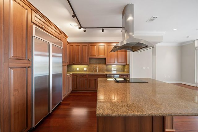 1419 Montrose Boulevard 301, Houston, TX 77019