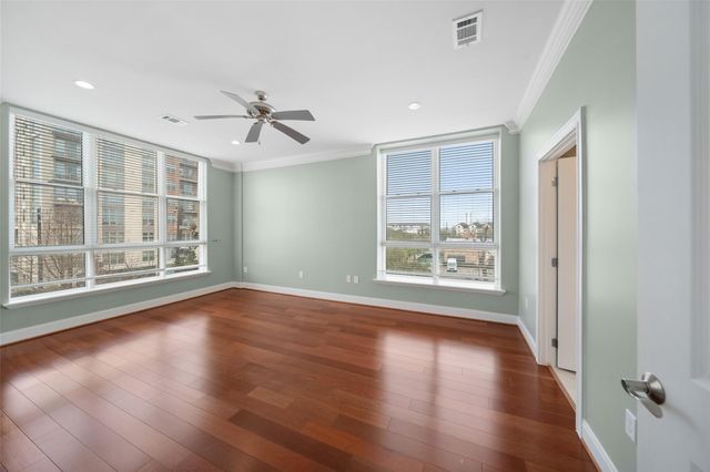 1419 Montrose Boulevard 301, Houston, TX 77019