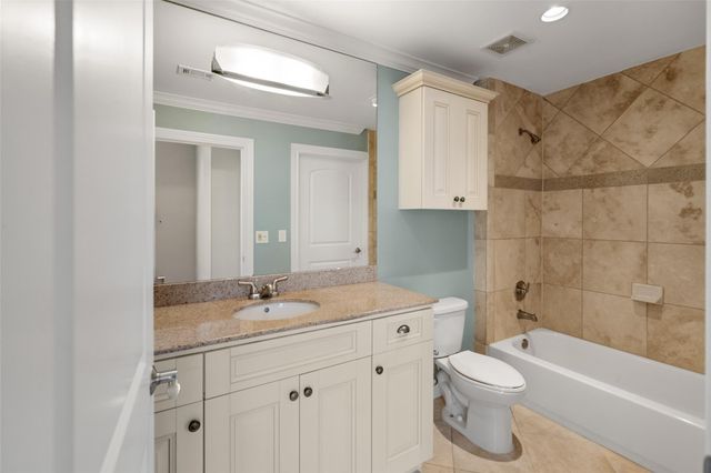 1419 Montrose Boulevard 301, Houston, TX 77019