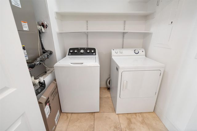 1419 Montrose Boulevard 301, Houston, TX 77019