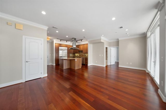 1419 Montrose Boulevard 301, Houston, TX 77019