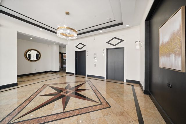 1419 Montrose Boulevard 301, Houston, TX 77019