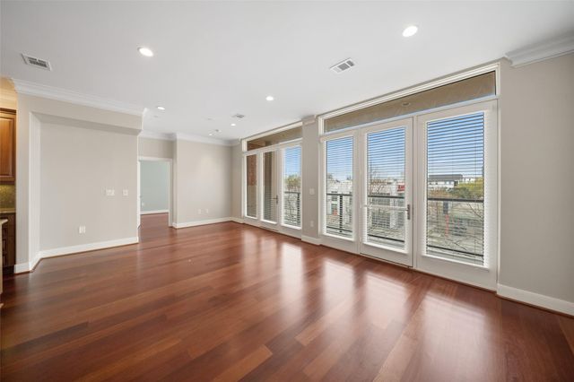 1419 Montrose Boulevard 301, Houston, TX 77019