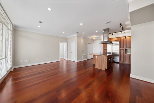 1419 Montrose Boulevard 301, Houston, TX 77019