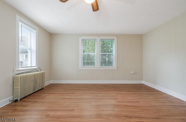 66 Carpenter St 2, Milford Boro, NJ 08848