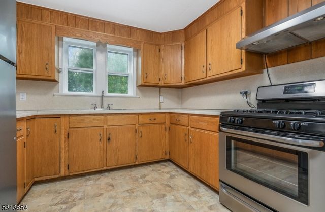 66 Carpenter St 2, Milford Boro, NJ 08848