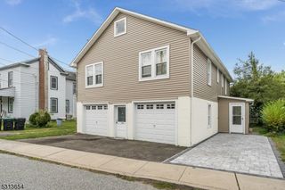66 Carpenter St 2, Milford Boro, NJ 08848