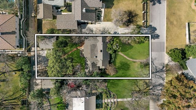 316 Elizabeth Rd, Terrell Hills, TX 78209