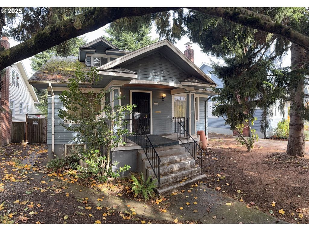 2212 Se TAMARACK Ave, Portland, OR 97214