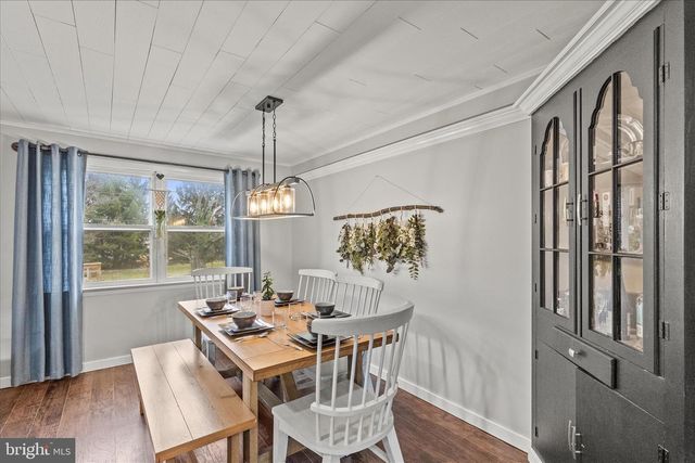 193 DEW DROP RD, York, PA 17402