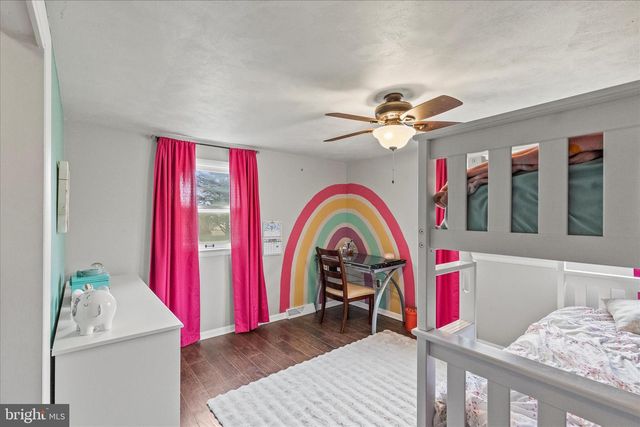 193 DEW DROP RD, York, PA 17402