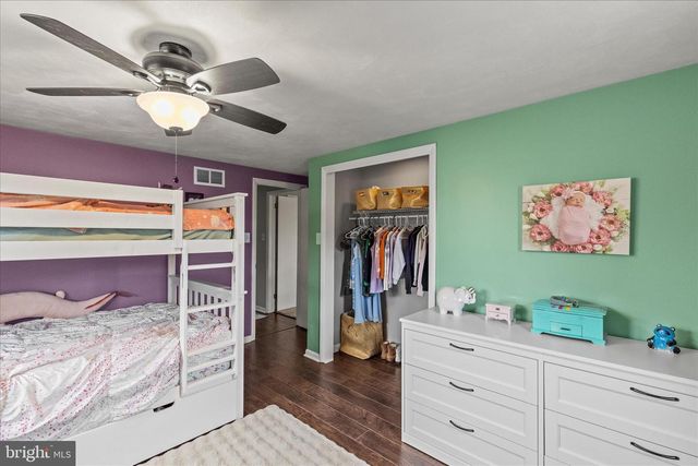 193 DEW DROP RD, York, PA 17402