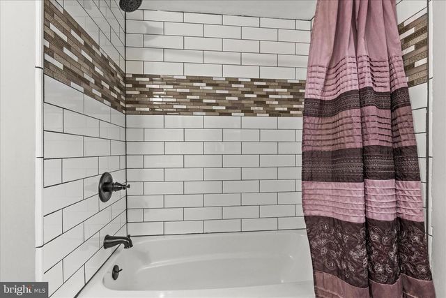 193 DEW DROP RD, York, PA 17402