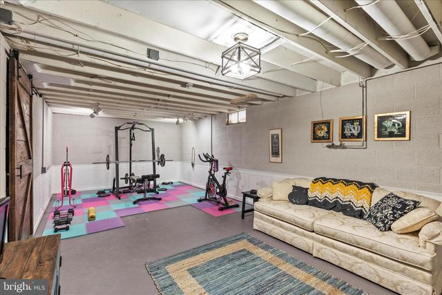 193 DEW DROP RD, York, PA 17402