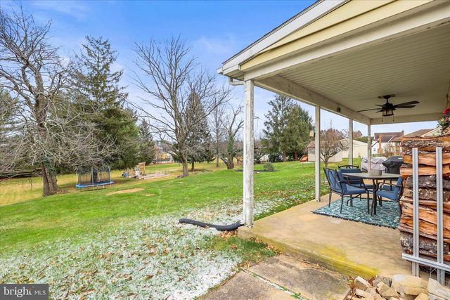 193 DEW DROP RD, York, PA 17402