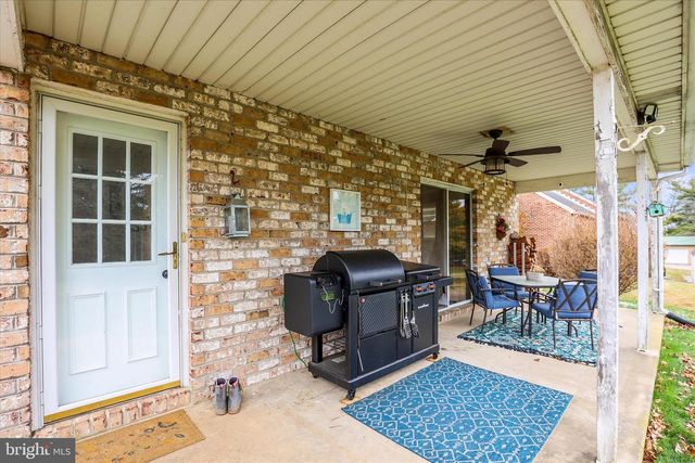 193 DEW DROP RD, York, PA 17402