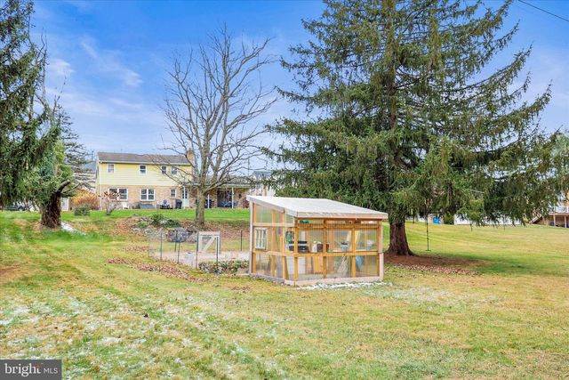 193 DEW DROP RD, York, PA 17402