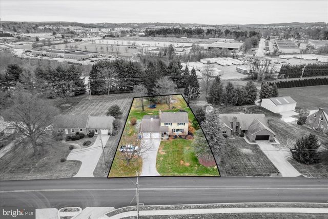 193 DEW DROP RD, York, PA 17402