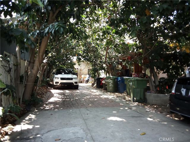 1127 N Commonwealth Avenue, Los Angeles, CA 90029