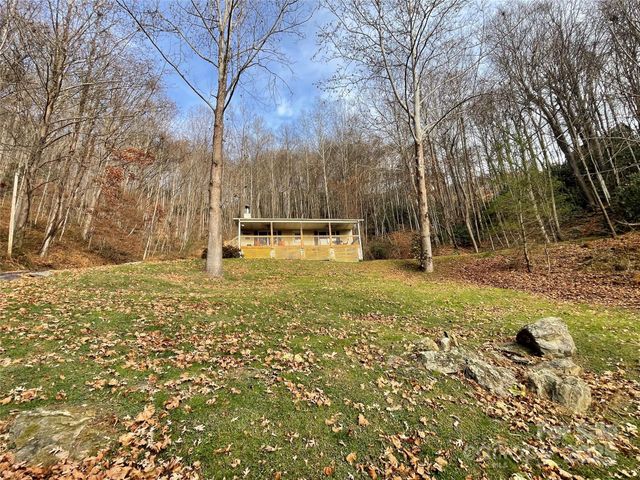 1465 Maple Springs Drive, Waynesville, NC 28785