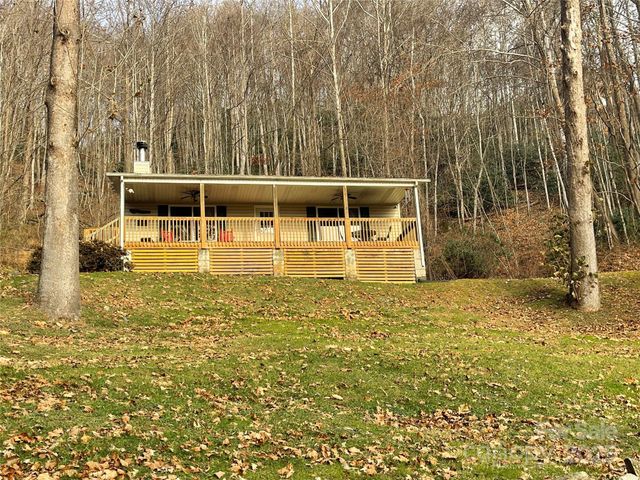 1465 Maple Springs Drive, Waynesville, NC 28785