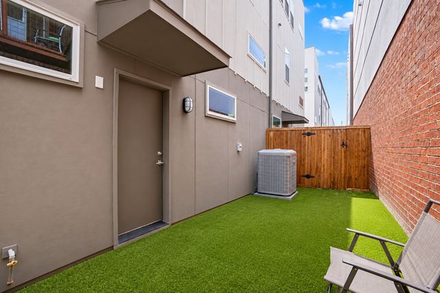 1510 N Washington Avenue 203, Dallas, TX 75204