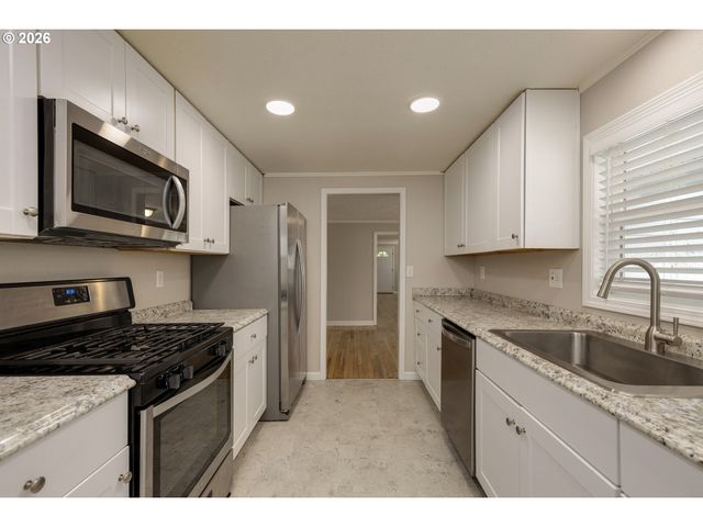 12566 Se 27TH Ave, Milwaukie, OR 97222