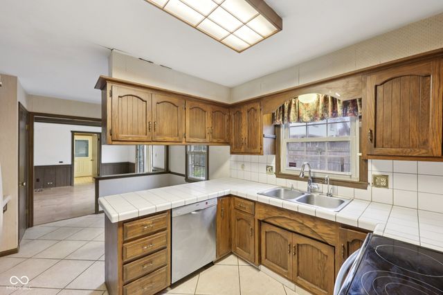 117 Meadow Lane, Fishers, IN 46038