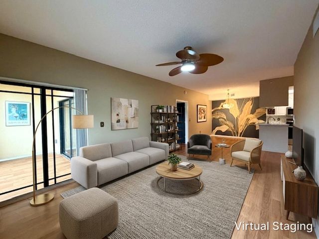 2915 Tuscany Court 201, Palm Beach Gardens, FL 33410