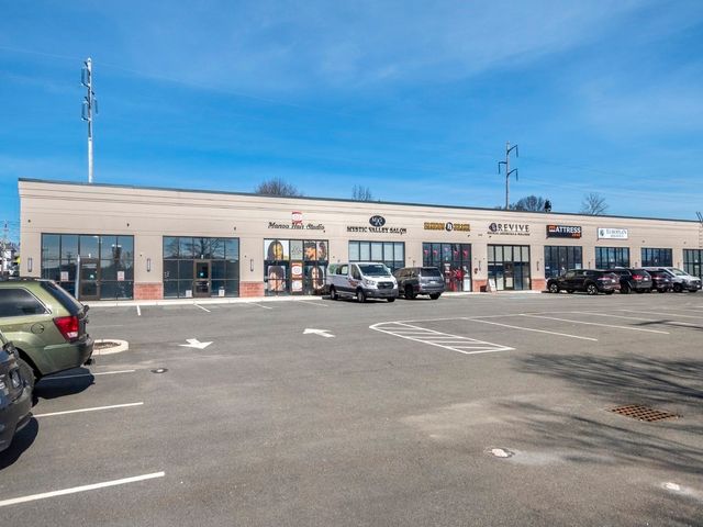 888 Eastern Ave. 5, Malden, MA 02148