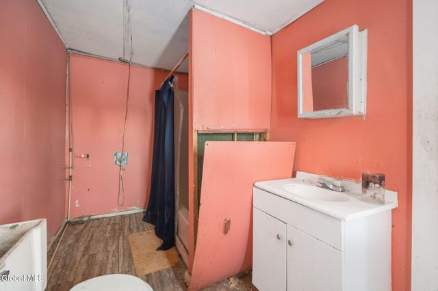 123 Ecker Hollow Road, Middleburgh, NY 12157