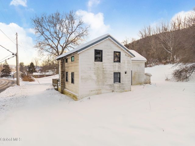 123 Ecker Hollow Road, Middleburgh, NY 12157