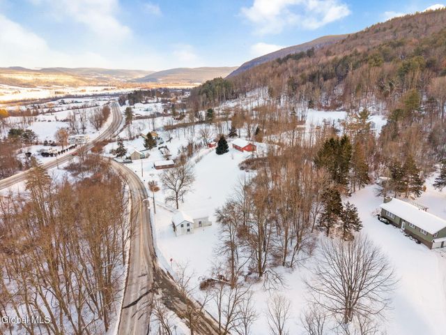 123 Ecker Hollow Road, Middleburgh, NY 12157