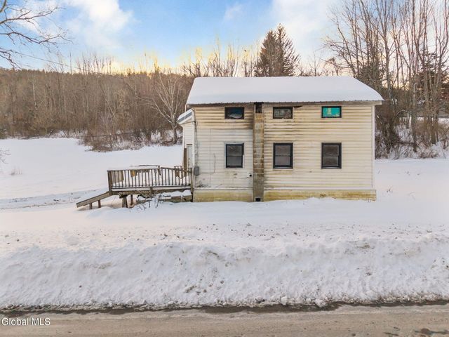 123 Ecker Hollow Road, Middleburgh, NY 12157