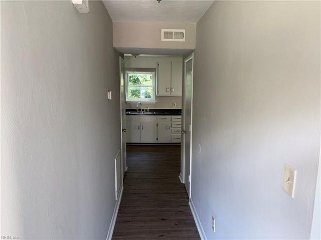 857 28 ST, Newport News, VA 23607