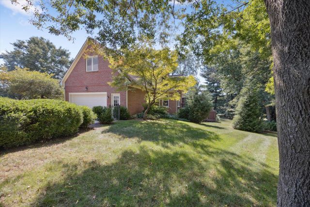 2229 Shannawood Drive, Lexington, KY 40513