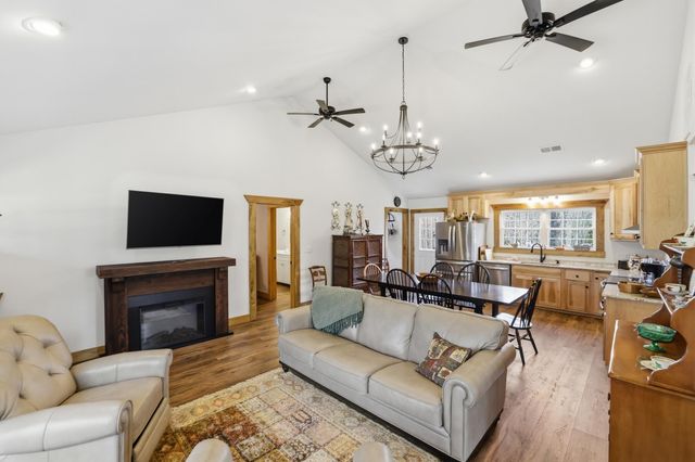 378 Shugars Hill Road, Liberty, KY 42539