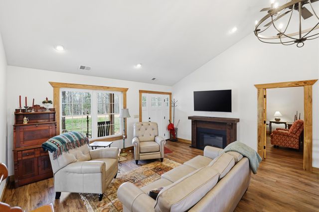 378 Shugars Hill Road, Liberty, KY 42539