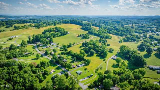 1322 Big Hollow Road, Blountville, TN 37617