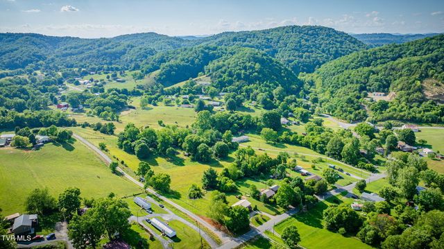 1322 Big Hollow Road, Blountville, TN 37617