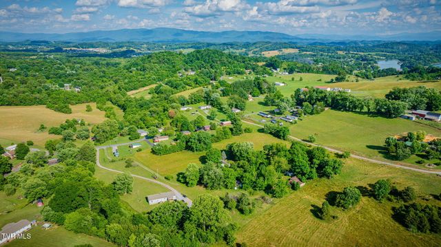 1322 Big Hollow Road, Blountville, TN 37617