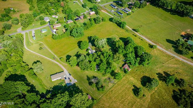 1322 Big Hollow Road, Blountville, TN 37617