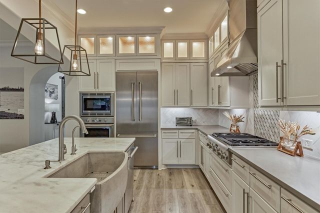 26 Spring Basket Trail, The Woodlands, TX 77389