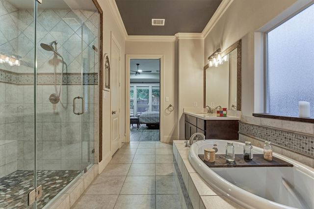 26 Spring Basket Trail, The Woodlands, TX 77389