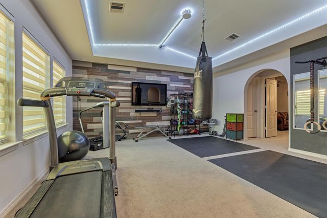 26 Spring Basket Trail, The Woodlands, TX 77389