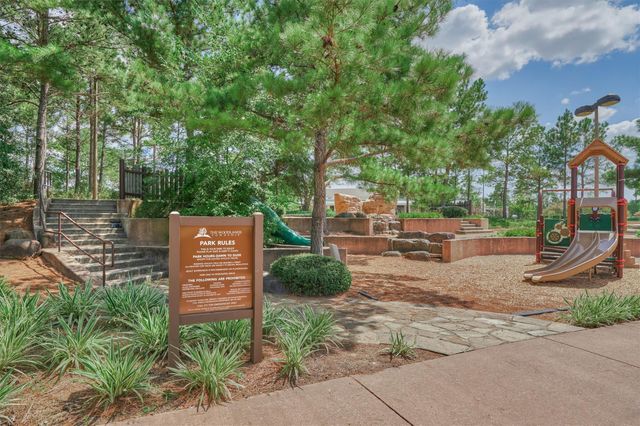 26 Spring Basket Trail, The Woodlands, TX 77389