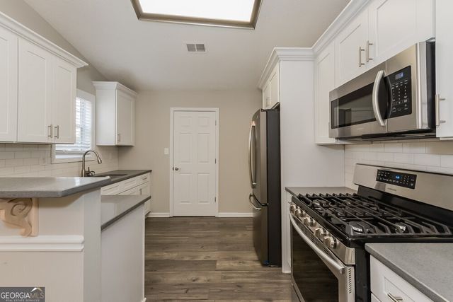 509 Sarahs Lane, Locust Grove, GA 30248