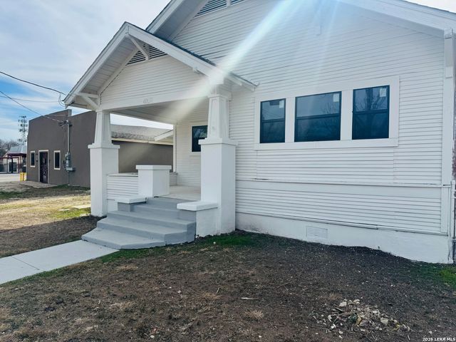 4219 S Presa, San Antonio, TX 78223